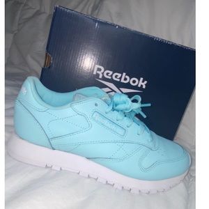 New Women’s Digital glow/white size 5.5